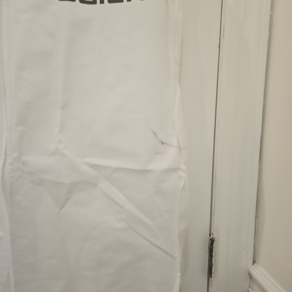 2 Ogier garment bags/suit carrier silver and white - Picture 10 of 16